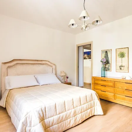 Apartamento Cinzia-150 Mt From The